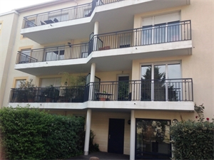 t2 à la location -   69160  TASSIN LA DEMI LUNE, surface 49 m2 location t2 - UBI474730697